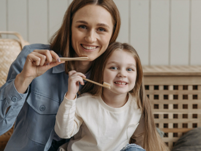 Bien choisir le dentifrice et la brosse à dents de son enfant