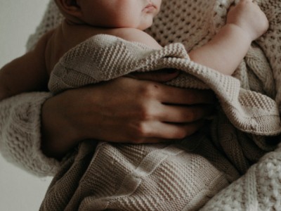 Essentiële oliën voor baby’s: veilig gebruik en praktische tips